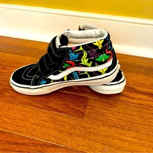 Kids Vans Glow in the Dark Shark High Top Sneakers Size 1
